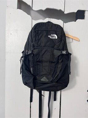 The North Face Unisex Recon 30 Liter
Backpack Tnf One Size